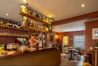 Lento Apartment - Winchester - 8