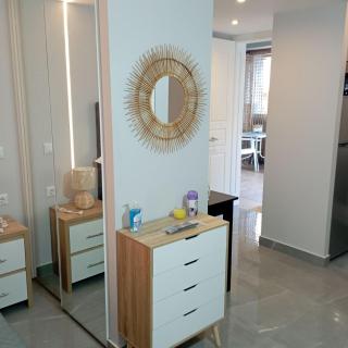 Nefeli Luxury Studios - Kamena Vourla - 7