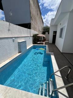 Casa com piscina, 700M da praia - Peruíbe - 4
