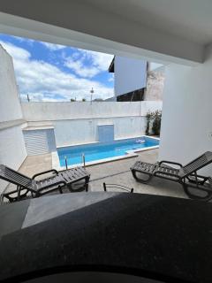 Casa com piscina, 700M da praia - Peruíbe - 3