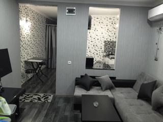 Maia's Apartment on Rustaveli - Tbilisi - 0