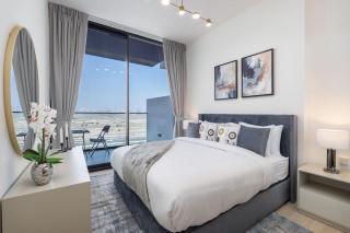 Vogue Binghatti Corner, JVC, Brand New Apartment, Amazing Big Pool Access, 7 Mins to Sky Dubai, 3 Mins to Circle Mall - Dubai - 7