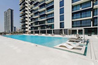 Vogue Binghatti Corner, JVC, Brand New Apartment, Amazing Big Pool Access, 7 Mins to Sky Dubai, 3 Mins to Circle Mall - Dubai - 2