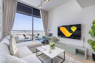 Vogue Binghatti Corner, JVC, Brand New Apartment, Amazing Big Pool Access, 7 Mins to Sky Dubai, 3 Mins to Circle Mall - Dubai - 1
