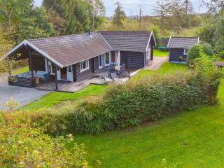 Holiday Home Hjorthung - 2km from the sea by Interhome - Højby - 0