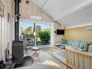 Holiday Home Hedde - 100m from the sea by Interhome - 2