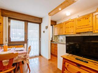 Apartment Apt 18 by Interhome - Campitello di Fassa - 2