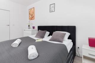 Spacious & Bright Family Apartment in Gdańsk by Noclegi Renters - Danzig - 9