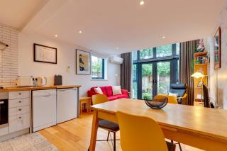 25A City Road · Luxury City centre townhouse with courtyard Pass the Keys - Cambridge - 5