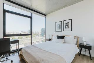 Blueground W Loop pool gym pet area wd CHI-1102 - 1