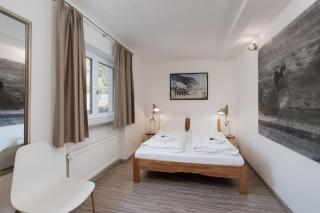 Alpine View Apartments - 1