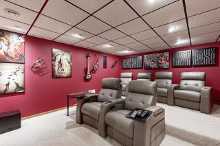 Luxurious Wooded Retreat - 5