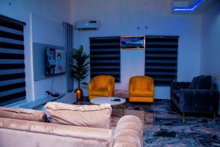 Emirates Apartment - Ado Ekiti - 4