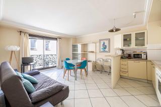 LE CASANOVA avec balcon au cœur du centre-ville - 9