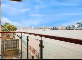 Amazing River view 2 bedroom apartment, sleeps 6 , balcony and parking - Londra - 0