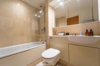 2BR Flat with Parking in London - Londres - 7