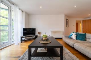 2BR Flat with Parking in London - Londres - 1
