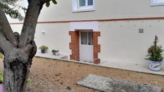 Studio indépendant avec jardin - 3