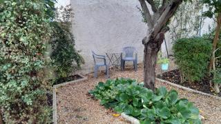 Studio indépendant avec jardin - 2