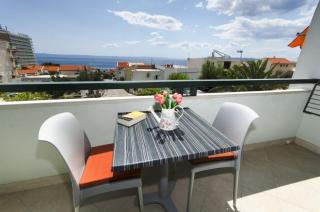 Apartments Gianni - Makarska - 0