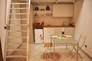 A Loft - Metro centro- 5 posti - Milan - 9