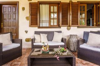 Rural House Mercedes-Solarium & Nature Views - 1