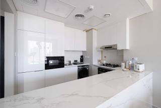 Cozy Boho Retreat One Bedroom Sanctuary - Dubai - 4