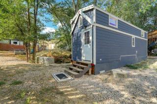 Red Rock Roost - Posh King Studio Hiking Trails - 5