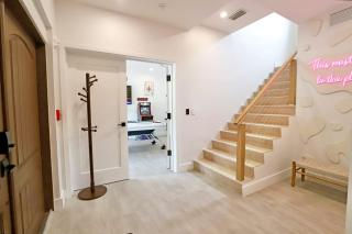 6 Bedroom Villa with Pool & Parking in Heart of South Beach Miami - Miami Beach - 4