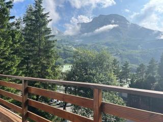 Grand Chalet pour 10 avec vue magnifique sur les pistes et les montagnes à 10mn à pied des pistes - Eaux-Bonnes - 9