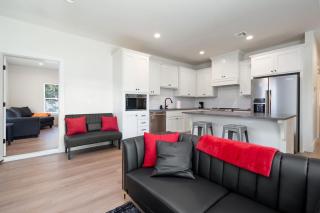 Newly Built Modern Getaway on Private Acreage! - Tulsa - 0