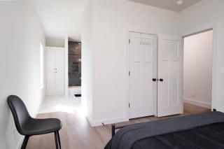 Newly Built Modern Getaway on Private Acreage! - Tulsa - 3