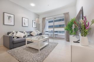 Spacious 1-Bedroom at Elite Tower in Dubai Marina, Near to to Beach - Dubai - 6