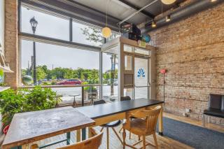 The Victor 3 - Cleveland's Urban Lodge - 4