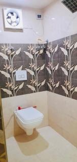 Om Paramhans Luxury Homestay - Varanasi - 9