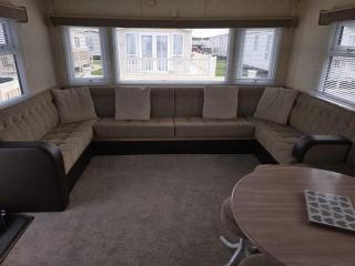 PG69 Golden Palm 8 Berth Caravan with Decking - Chapel Saint Leonards - 9