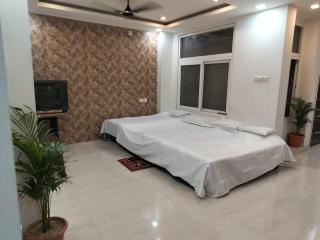 Krishna Garden - Varanasi - 5