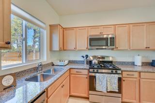 2 Mi to Dtwn Flagstaff Home with Balcony! - Flagstaff - 1