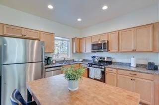 2 Mi to Dtwn Flagstaff Home with Balcony! - Flagstaff - 8