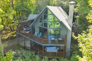 Blue Ridge Pkwy View and Deck Brevard Home! - 0