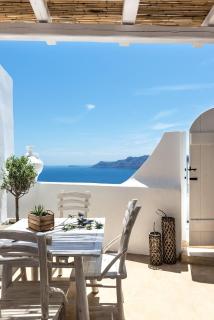 Kaleidoscope Cave Houses - Oia - 3