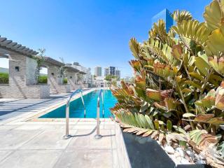 Modern 1B in JVC Bright & Cozy Stay with Balcony - Dubai - 9