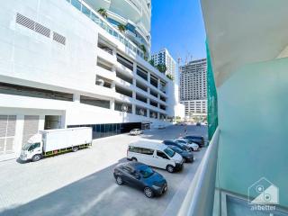 Modern 1B in JVC Bright & Cozy Stay with Balcony - Dubai - 8