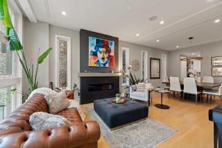 Stunning 5BR Home in Heart of Chicago with 2 Rooftops - Chicago - 0
