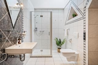 flair Apartment Stadtoase Fulda I private Sauna & Whirlpool I Balkon I 2x Parken I Kaffee I Highspeed WLAN I Disney plus - 1