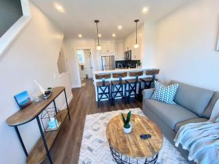 Downtown Condo with roof patio - Traverse City - 8