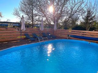 Le Gîte des Jonquilles up to 12 People 6 Bedrooms - - 9