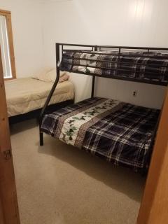 Lyman's Lagoon Hideaway - Houghton Lake - 2