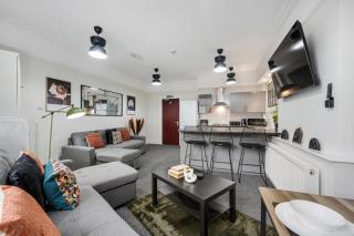 Anfield Cosy Stays - Air Host & Stay - Sleeps 14 - Liverpool - 0
