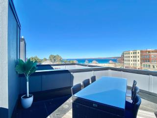 Downtown Condo with roof patio - Traverse City - 5